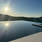 Дом отдыха With A Private Pool And Эстепона