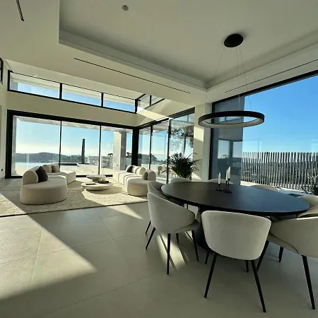 With A Private Pool And Эстепона